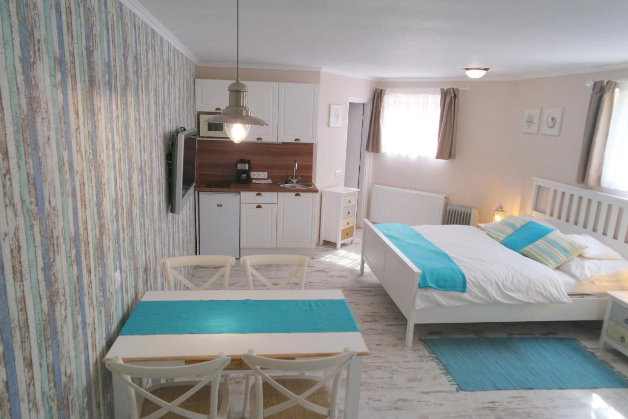 Barackvirag Vendeghaz Hotel ตีฮานี ภายนอก รูปภาพ