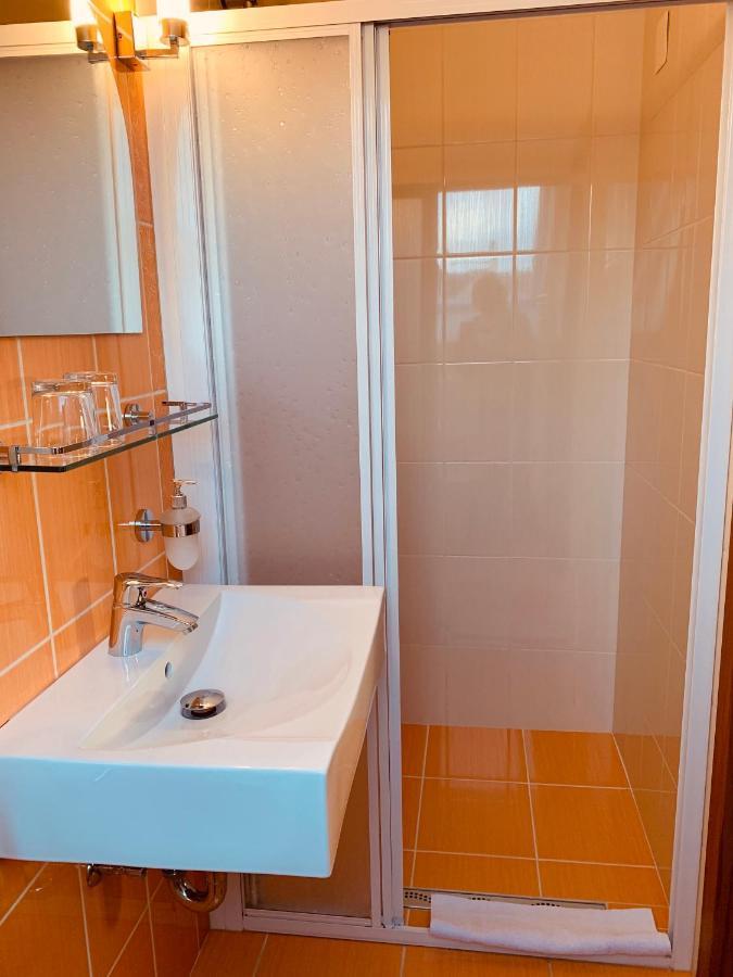 Barackvirag Vendeghaz Hotel ตีฮานี ภายนอก รูปภาพ