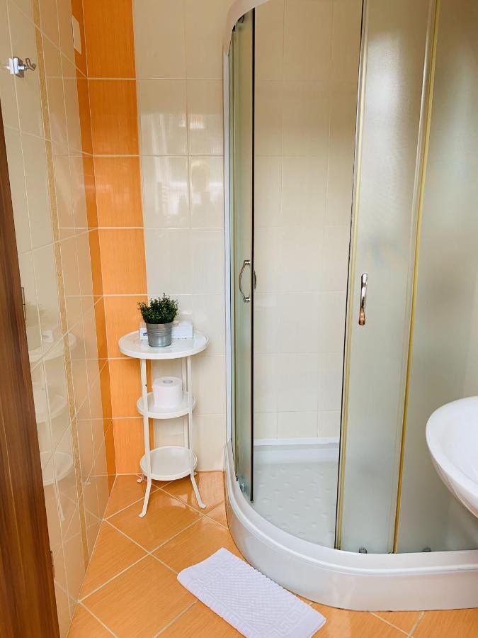 Barackvirag Vendeghaz Hotel ตีฮานี ภายนอก รูปภาพ